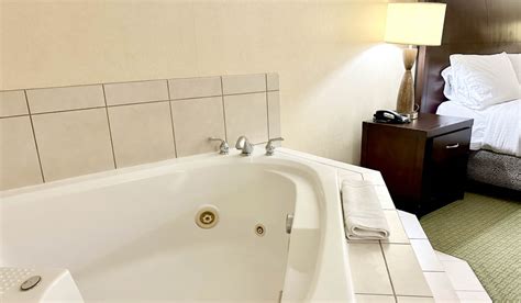 Alabama Hot Tub Suites 20 Hotel In Room Spa Tub Soaks From 84 Night Alabama Hot Tub Suites 20 Hotel In Room Spa Tub Soaks From 84 Night