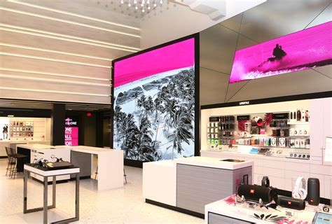 Are Dogs Allowed In T Mobile Stores