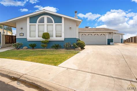 5 Bakersfield Homes 5 Bakersfield Homes