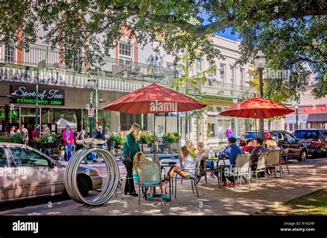 5 Dauphin St Eats