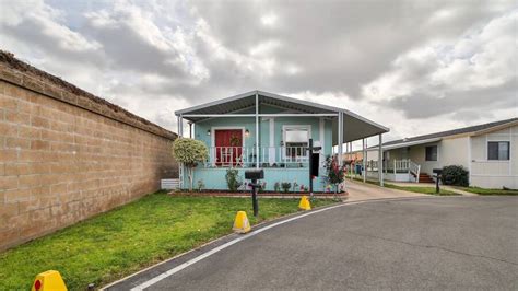 Islander Mobile Home Park Living