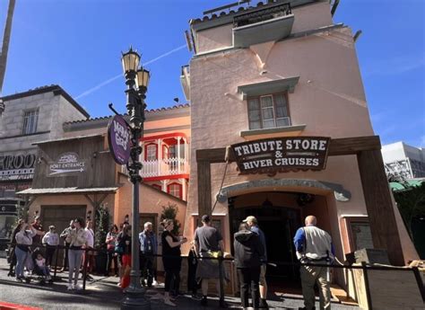 Mardi Gras Tribute Store Now Open At Universal Orlando Mardi Gras Tribute Store Now Open At Universal Orlando