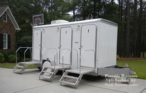 Mobile Bathroom Rental Solutions