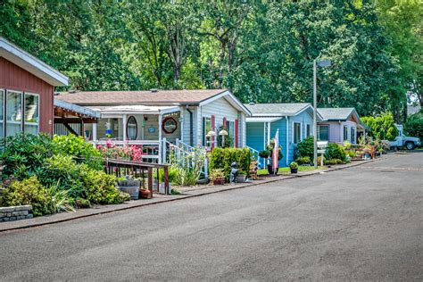 5 Mobile Home Park Pictures