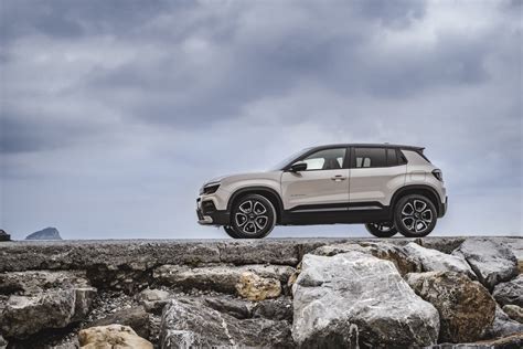 Nouvelle Jeep Avenger E Hybrid Segond Automobiles Nouvelle Jeep Avenger E Hybrid Segond Automobiles