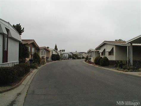Oxnard Pacific Mobile Estates Living