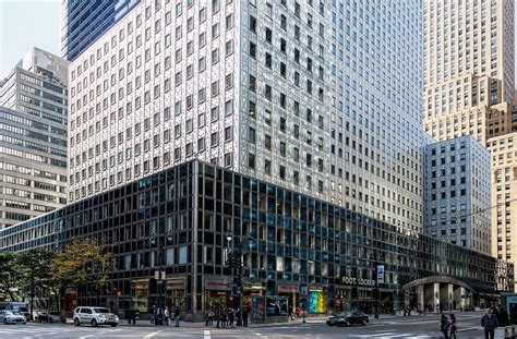 5 Facts Socony Mobil Building