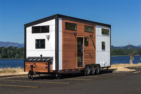 5 Tiny House vs Mobile Home Differences